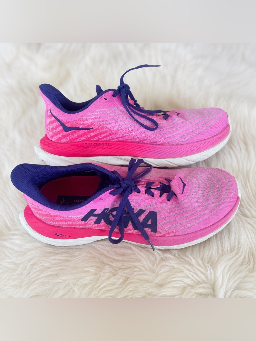 Hoka One One Women's Hot Pink and Purple Performance Running Shoes size 9B